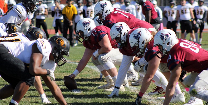 Football Remains At No. 18 In Latest NAIA Coaches' Top 25 Poll