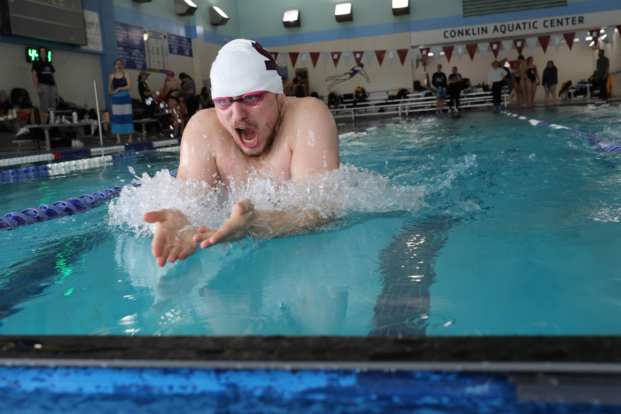 Price, Lugo perform well at Sterling Triangular