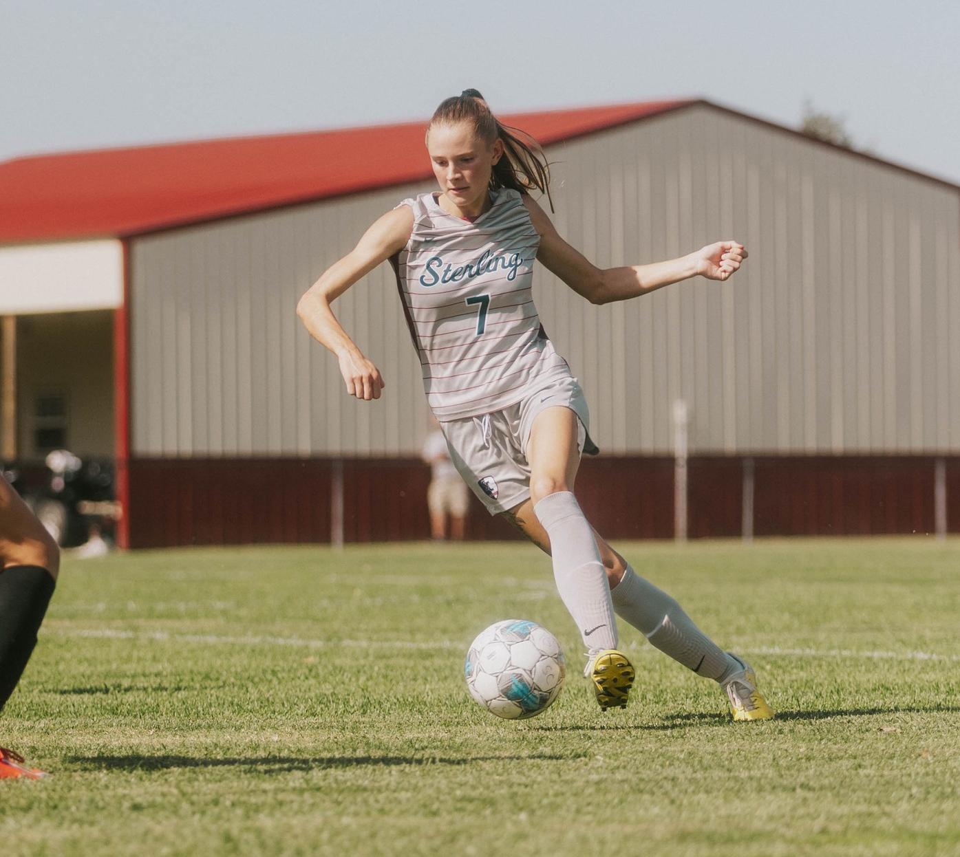 Sterling comes up short against Tabor
