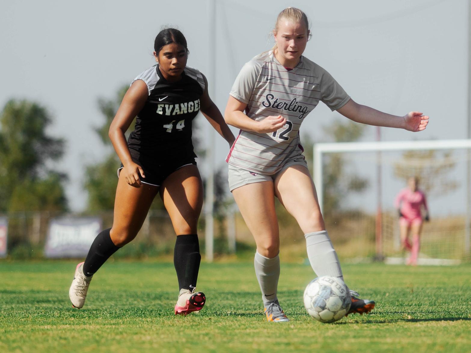 Lady Warriors come up short against Valor