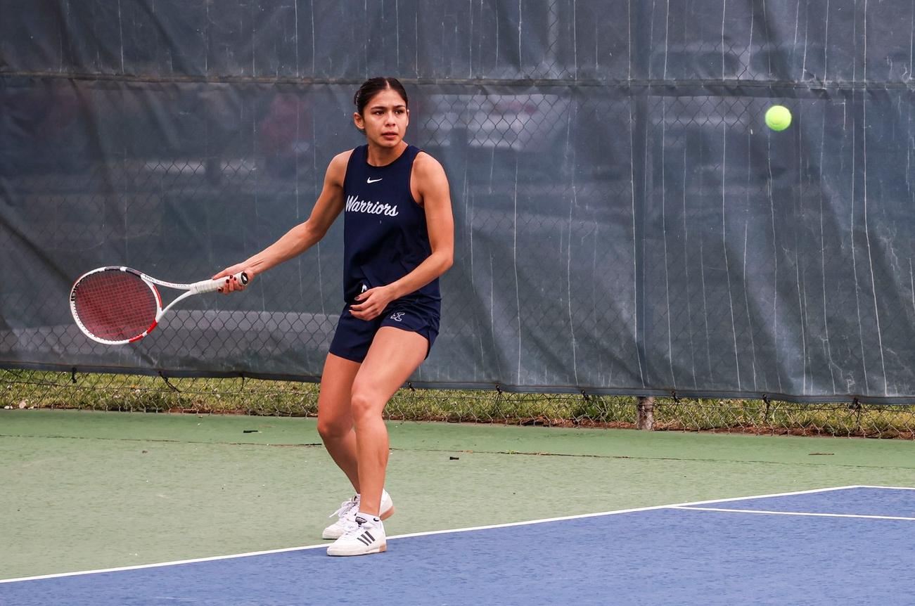 Lady Warriors sweep Bluejays