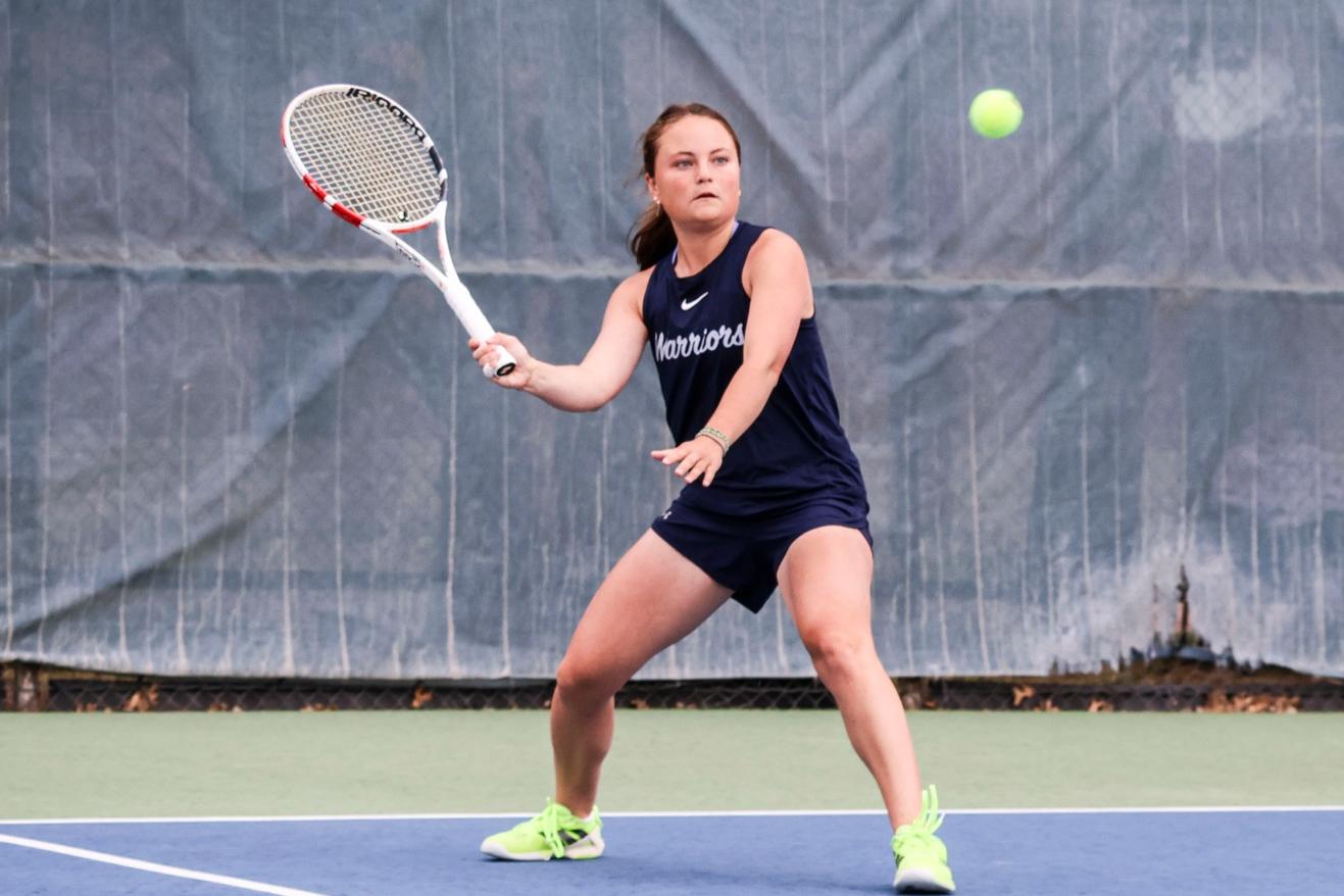 Lady Warriors sweep Moundbuilders at home